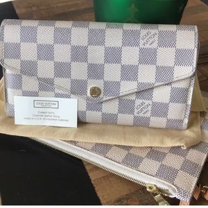 Louis Vuitton Womens Wallet